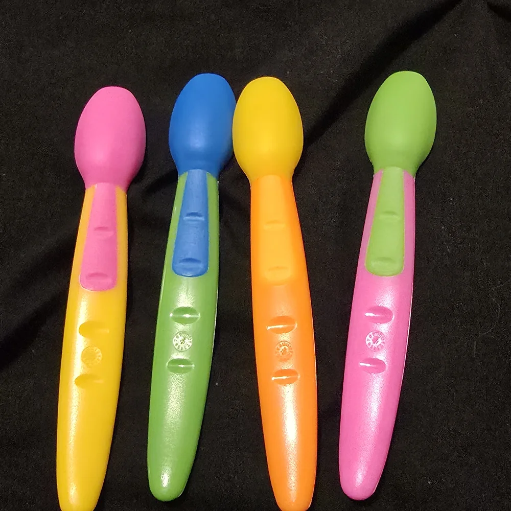 Gentle Flow Silicone Baby Bottle - Soft Green - Picture 5 of 6